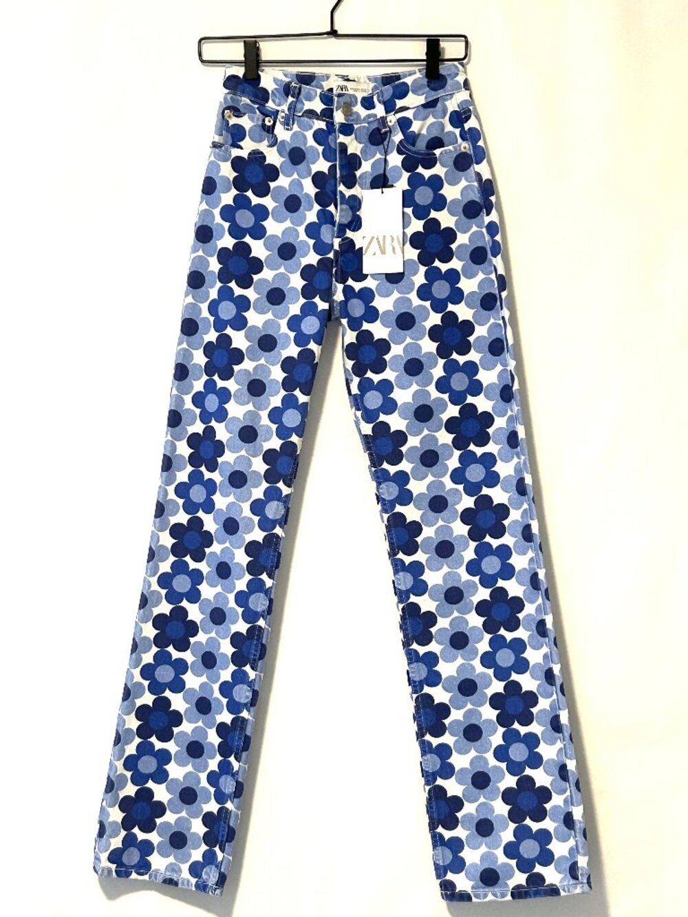 NWT Zara cotton mid-rise straight floral jeans, size 2